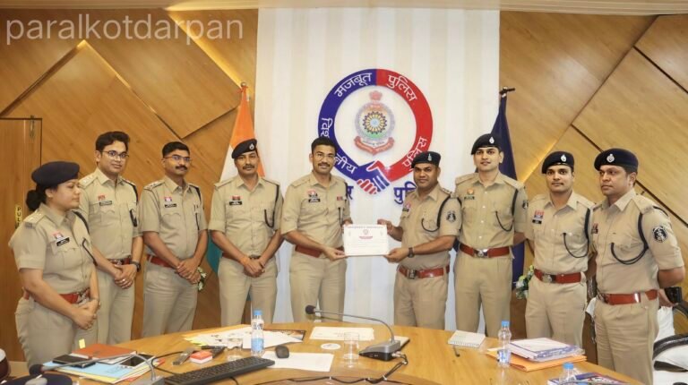 कांकेर पुलिस का “Cop of the Month” सम्मान, 6पुलिसकर्मी हुए सम्मानित